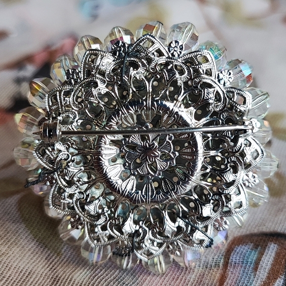 Clear Aurora Borealis Crystal Huge Silver Tone Vintage Brooch Excellent Shape - Picture 4 of 9